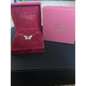 RARE Affinity Diamonds Jewelry 14K Gold Butterfly Necklace Pave Diamond Stunning